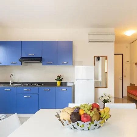 Sunny Near The Apartman *